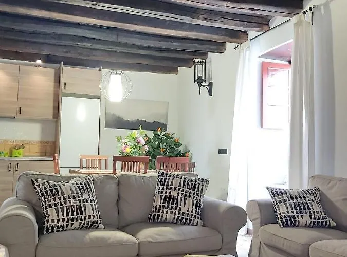 Casa La Plaza Ferienhaus Agulo